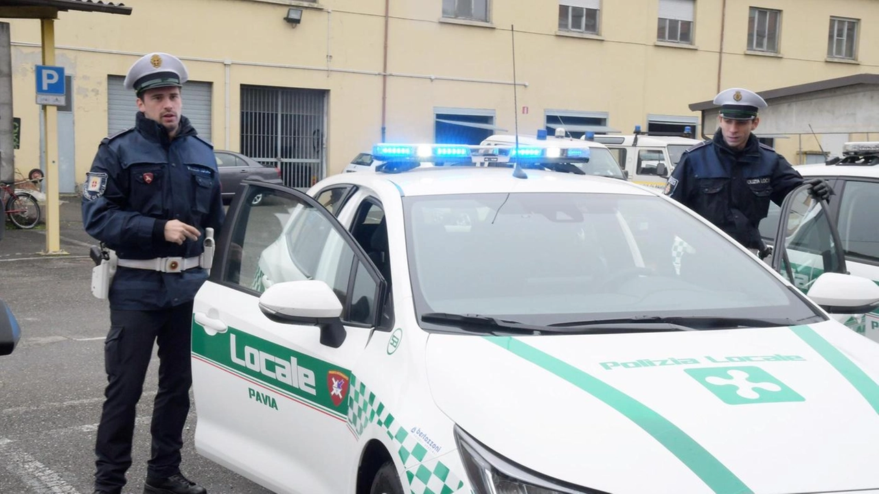 Nonni vigili davanti alle scuole per liberare risorse da destinare ad altri servizi. La UilFpl esprime apprezzamento per la decisione... Nonni vigili davanti alle scuole per liberare risorse da destinare ad altri servizi. La UilFpl esprime apprezzamento per la decisione...