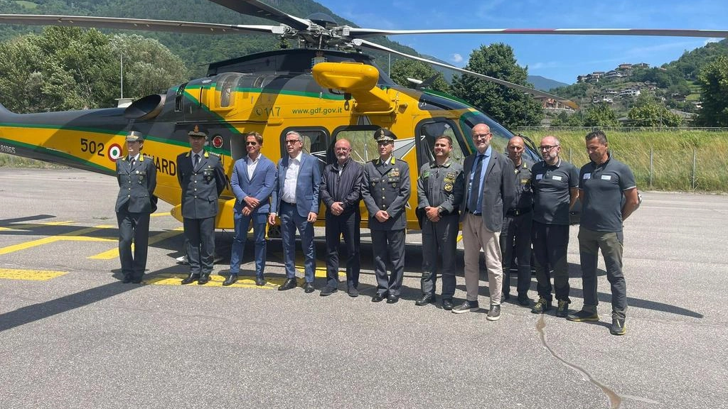 Attenzione alta sul pericolo frane nel bresciano, grazie alla Guardia di Finanza, al suo Soccorso Alpino e al Roan... Attenzione alta sul pericolo frane nel bresciano, grazie alla Guardia di Finanza, al suo Soccorso Alpino e al Roan...