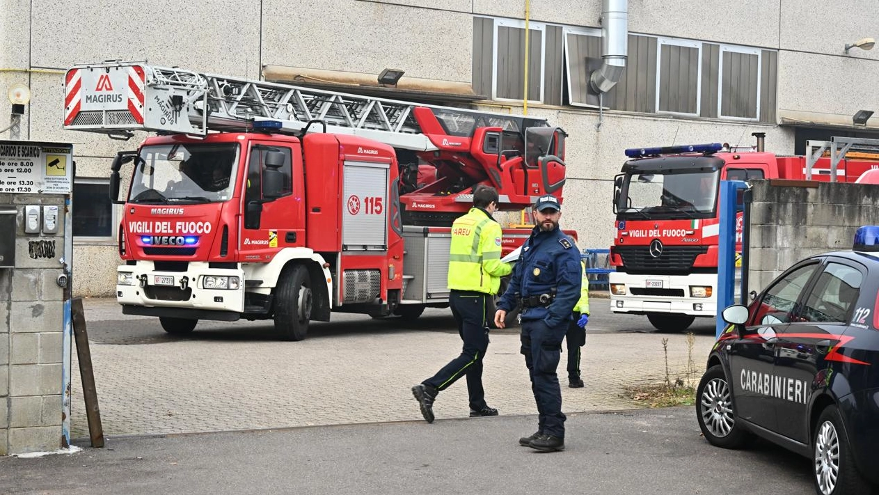 I vigili del fuoco intervenuti sul posto I vigili del fuoco intervenuti sul posto