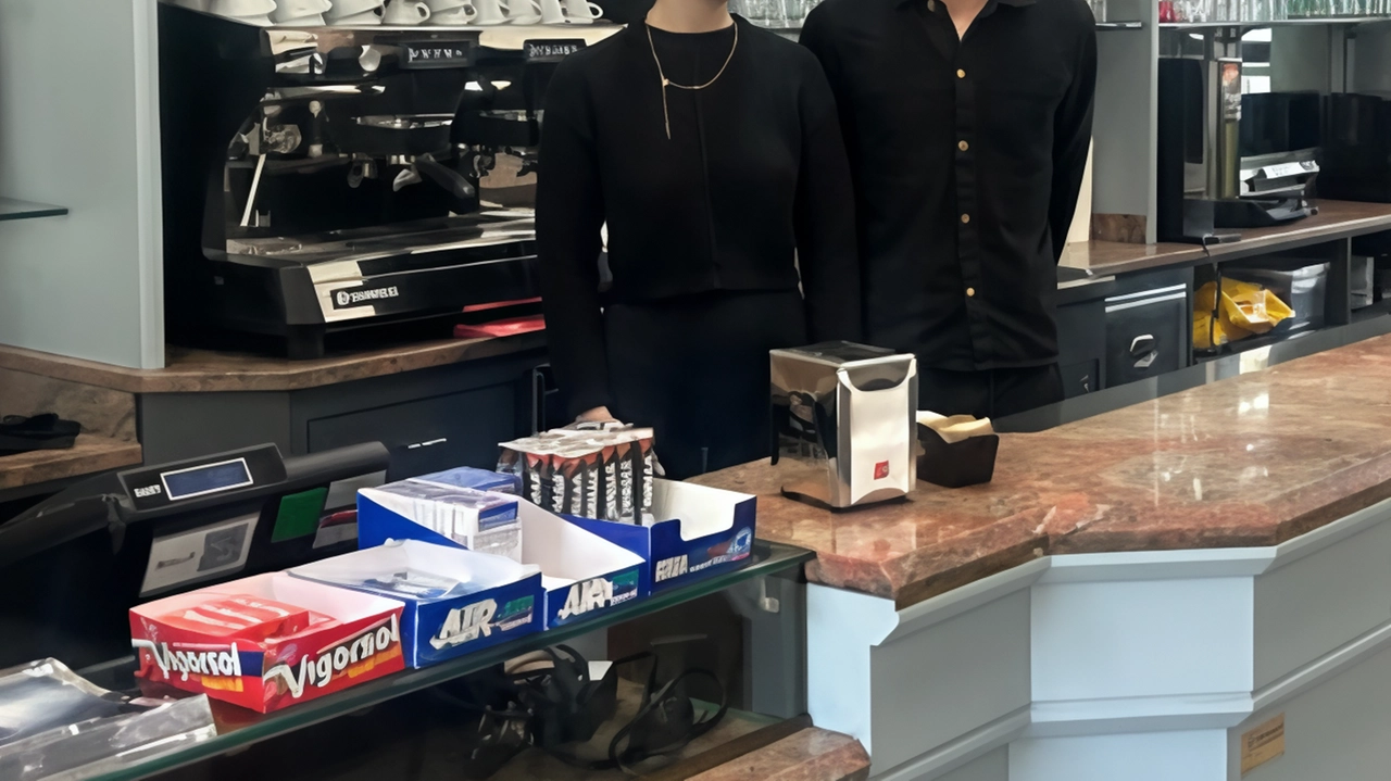 CREMA (Cremona) Rieccolo. Si chiama Pit stop, apre stamattina ed è il nuovo bar della stazione di Crema. Adesso, grazie ad... CREMA (Cremona) Rieccolo. Si chiama Pit stop, apre stamattina ed è il nuovo bar della stazione di Crema. Adesso, grazie ad...