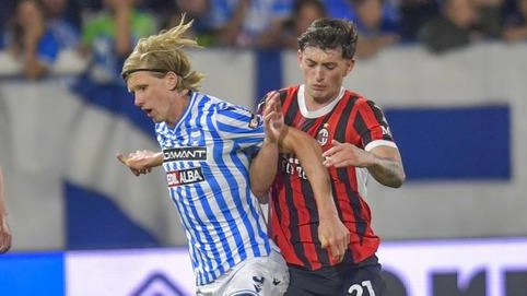 Il Milan Futuro crolla 2-0 contro la Spal e retrocede in Serie D. Disastro sportivo e futuro incerto per Massimo Oddo. Il Milan Futuro crolla 2-0 contro la Spal e retrocede in Serie D. Disastro sportivo e futuro incerto per Massimo Oddo.