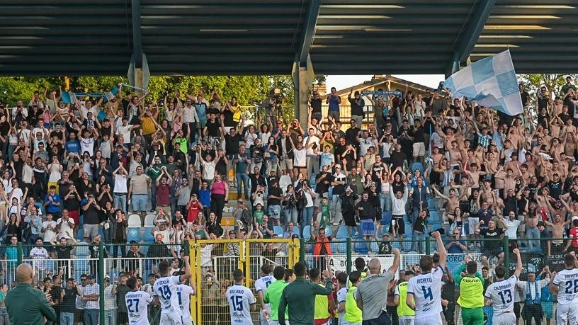 La Giana Erminio chiude una stagione storica con 52 partite, una cavalcata in Coppa Italia e un cammino ai playoff. La Giana Erminio chiude una stagione storica con 52 partite, una cavalcata in Coppa Italia e un cammino ai playoff.