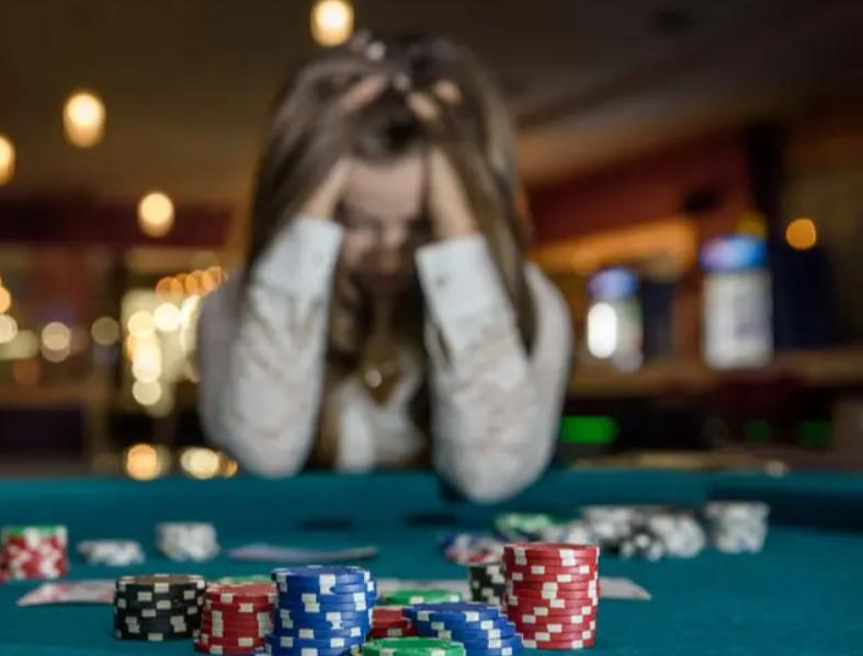 Slot machine e giochi online: in un anno ogni lombardo ha perso in media 400 euro Slot machine e giochi online: in un anno ogni lombardo ha perso in media 400 euro