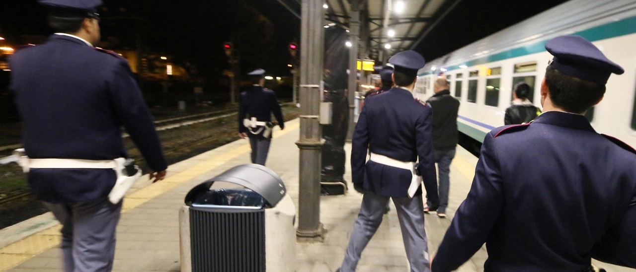 Tragedia in stazione a Cesate, 19enne investito e ucciso da un treno