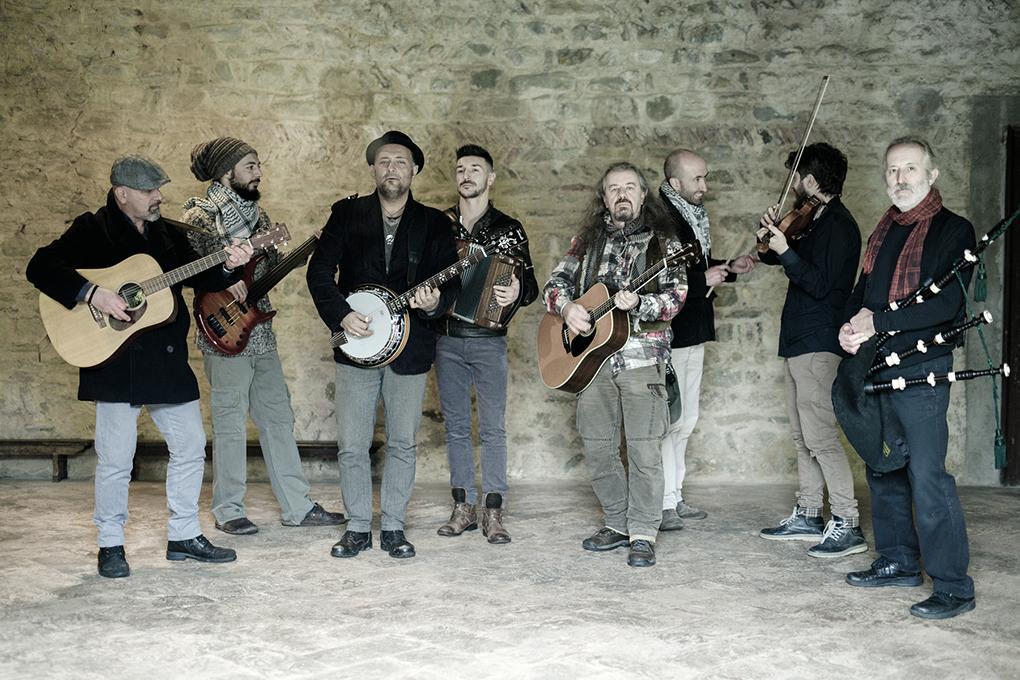 tra rock e combat folk sul palco i mitici luf la band che fa ballare tutti da Ilgiorno.it tra rock e combat folk sul palco i mitici luf la band che fa ballare tutti