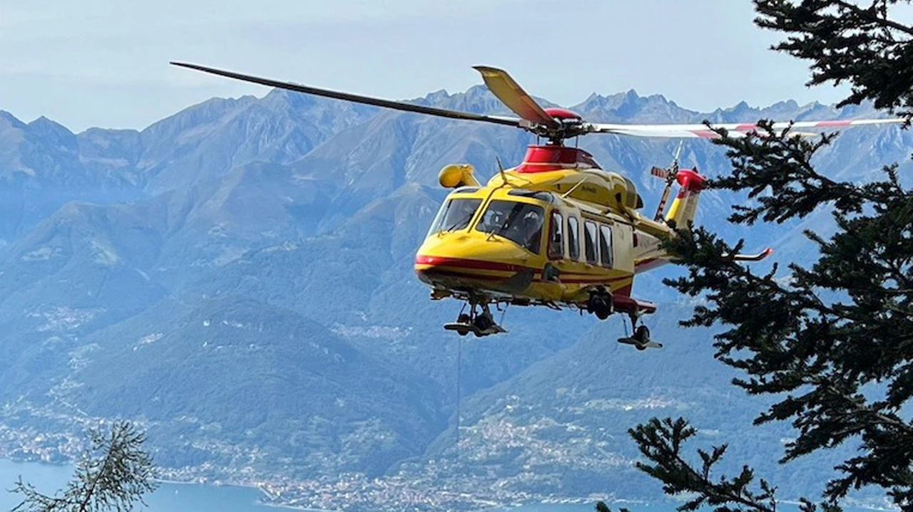 Per cercare il 55enne si è alzato in volo anche l'elicottero Per cercare il 55enne si è alzato in volo anche l'elicottero