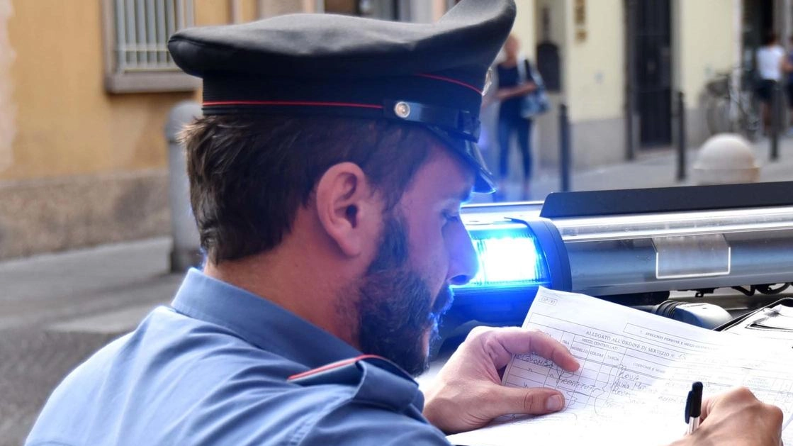 Si trova da mercoledì agli arresti domiciliari, in attesa dell’interrogatorio di garanzia, Massimiliano Pinoli, 44 anni, gravemente indiziato del tentato... Si trova da mercoledì agli arresti domiciliari, in attesa dell’interrogatorio di garanzia, Massimiliano Pinoli, 44 anni, gravemente indiziato del tentato...
