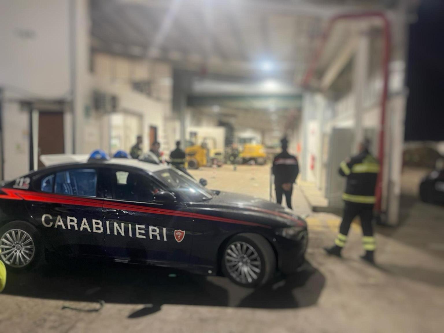 Incidente sul lavoro a Stradella, braccio incastrato nel nastro trasportatore: vittima una 26enne Incidente sul lavoro a Stradella, braccio incastrato nel nastro trasportatore: vittima una 26enne