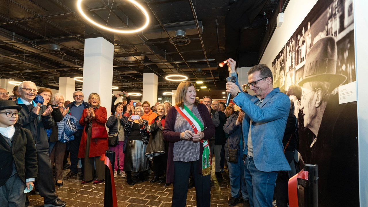 La sala d’ingresso del cinema Metropolis di via Oslavia legato al circuito della Cineteca Le sale Chaplin e Pasolini sono state ammodernate così come i sistemi tecnologici La sala d’ingresso del cinema Metropolis di via Oslavia legato al circuito della Cineteca Le sale Chaplin e Pasolini sono state ammodernate così come i sistemi tecnologici