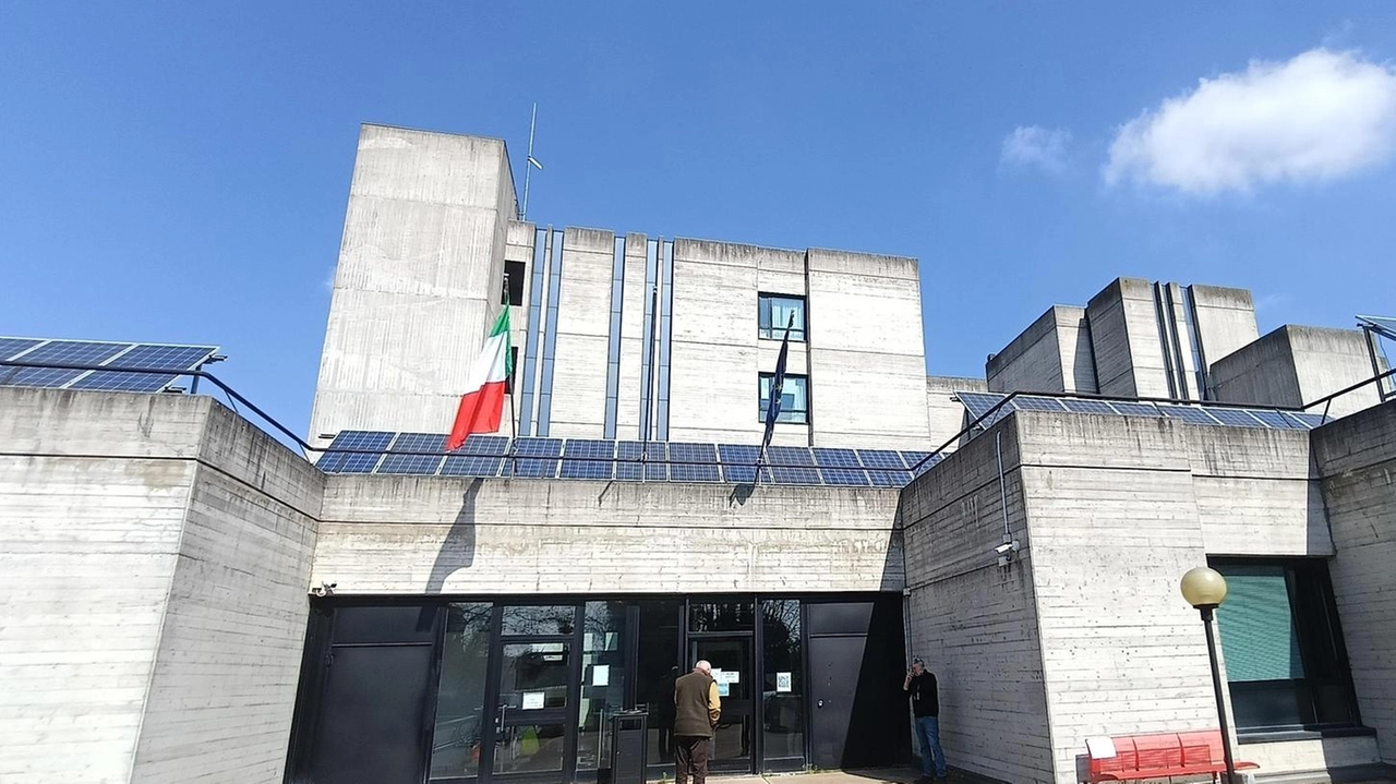 Lodi, in tribunale il caso di una coppia residente a Monticelli Pavese "Ci prometteva che in un anno i nostri 5mila euro sarebbero diventati 40mila".