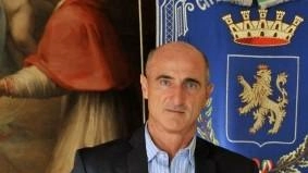 L’arresto di Errante Parrino, colpito dalla misura della custodia cautelare in carcere, ha ridato vigore alla discussione sulle vicende denunciate... L’arresto di Errante Parrino, colpito dalla misura della custodia cautelare in carcere, ha ridato vigore alla discussione sulle vicende denunciate...