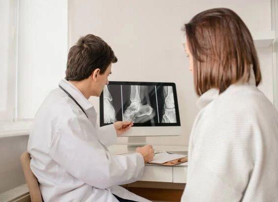 Ortopedici e ginecologi. L’Asst Sette Laghi rinforza gli organici