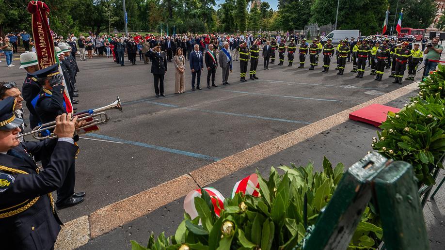 La strage di via Palestro: "Milano colpita al cuore non si lasciò intimidire" La strage di via Palestro: "Milano colpita al cuore non si lasciò intimidire"