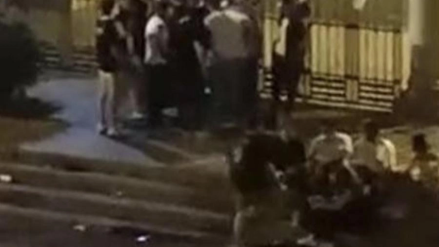La piazza del Tribunale è frequentatissima dai giovani nelle serate del fine settimana La piazza del Tribunale è frequentatissima dai giovani nelle serate del fine settimana