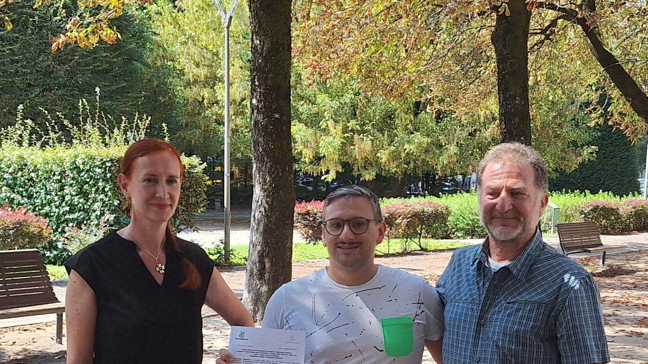 La presentazione dell’iniziativa del Circolo Legambiente di Lodi e del Comitato ambiente Vidardo La presentazione dell’iniziativa del Circolo Legambiente di Lodi e del Comitato ambiente Vidardo