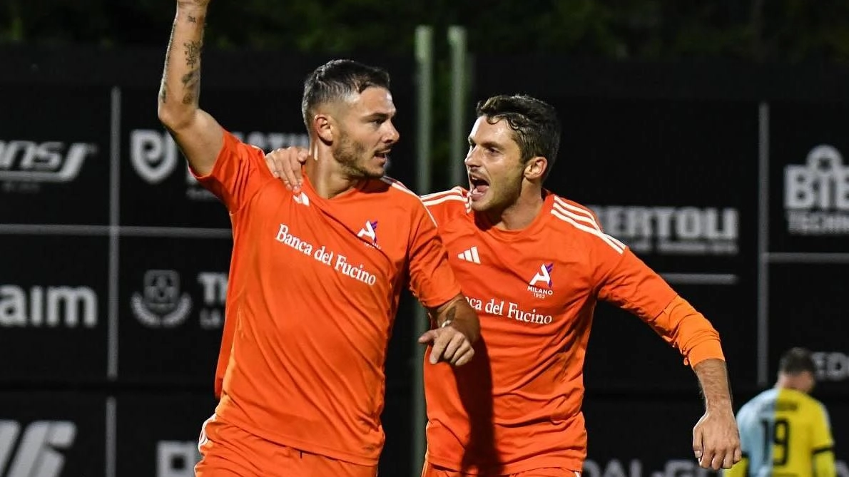 Michele Marconi e Simone Palombi il tandem d’attacco in maglia orange Insieme hanno segnato 9 gol nelle prime sedici gare di campionato Michele Marconi e Simone Palombi il tandem d’attacco in maglia orange Insieme hanno segnato 9 gol nelle prime sedici gare di campionato
