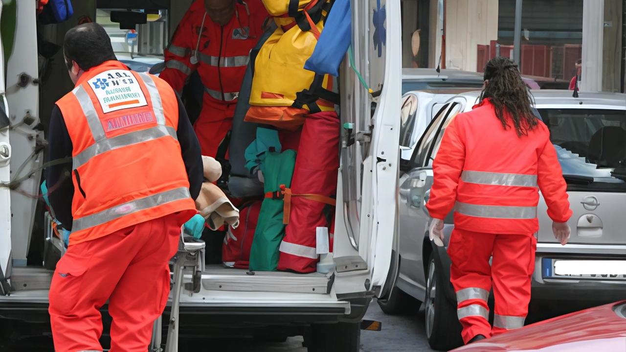 I soccorritori hanno cercato di salvare l’uomo ma non c’è stato nulla da fare I soccorritori hanno cercato di salvare l’uomo ma non c’è stato nulla da fare