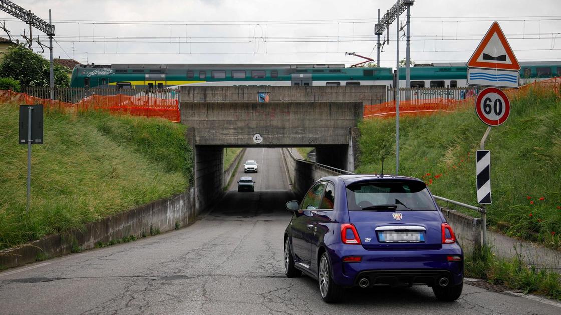 Vanzago, chiude il sottopasso. Si lavora al quarto binario Vanzago, chiude il sottopasso. Si lavora al quarto binario