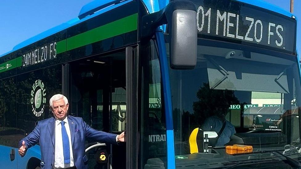 Ecco il bus tra Cassina e Melzo: "Polemiche archiviate, si parte" Ecco il bus tra Cassina e Melzo: "Polemiche archiviate, si parte"