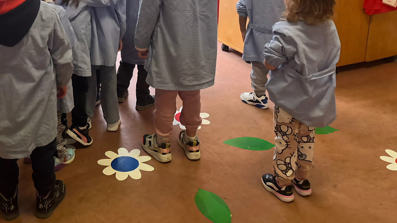 La Fondazione Cariplo dona 366.000 euro per il progetto "Luoghi per Crescere" a Mazzo di Valtellina, per creare un centro servizi per famiglie con bambini 0-6 anni, promuovendo la conciliazione lavoro-famiglia e la sostenibilità. La Fondazione Cariplo dona 366.000 euro per il progetto "Luoghi per Crescere" a Mazzo di Valtellina, per creare un centro servizi per famiglie con bambini 0-6 anni, promuovendo la conciliazione lavoro-famiglia e la sostenibilità.