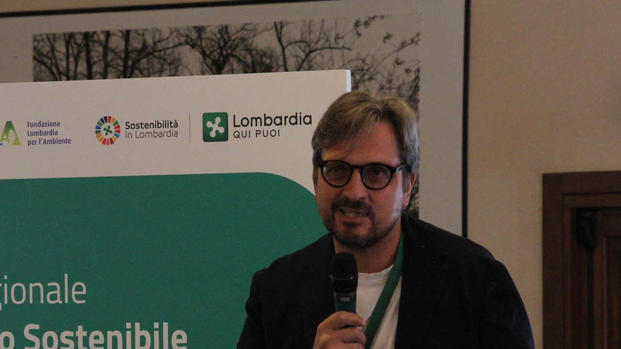 Sì è svolto ieri nella sede della Provincia di Lodi il 6° Forum regionale sulla sostenibilità. Al centro l’agricoltura e... Sì è svolto ieri nella sede della Provincia di Lodi il 6° Forum regionale sulla sostenibilità. Al centro l’agricoltura e...