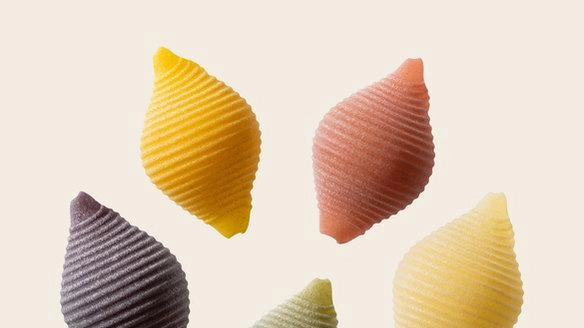 Un connubio perfetto di tradizione e innovazione quello di Pasta Dalla Costa che ha deciso di rinnovare il proprio packaging... Un connubio perfetto di tradizione e innovazione quello di Pasta Dalla Costa che ha deciso di rinnovare il proprio packaging...