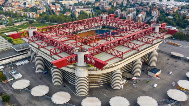 Lo stadio Meazza: l’Agenzia delle Entrate ha messo a confronto i due impianti dal punto di vista dei ricavi economici