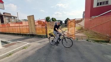 Si tratta di un quartiere che non ha grosse problematiche, dove resistono anche negozi di vicinato e ci sono attività aggregative.... Si tratta di un quartiere che non ha grosse problematiche, dove resistono anche negozi di vicinato e ci sono attività aggregative....