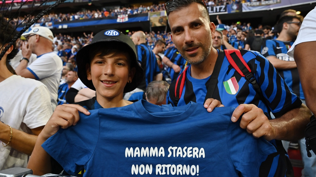 Tifosi dell'Inter a Monaco di Baviera per la finale di Champions (Roberto Garavaglia/Agenzia Aldo Liverani) Tifosi dell'Inter a Monaco di Baviera per la finale di Champions (Roberto Garavaglia/Agenzia Aldo Liverani)