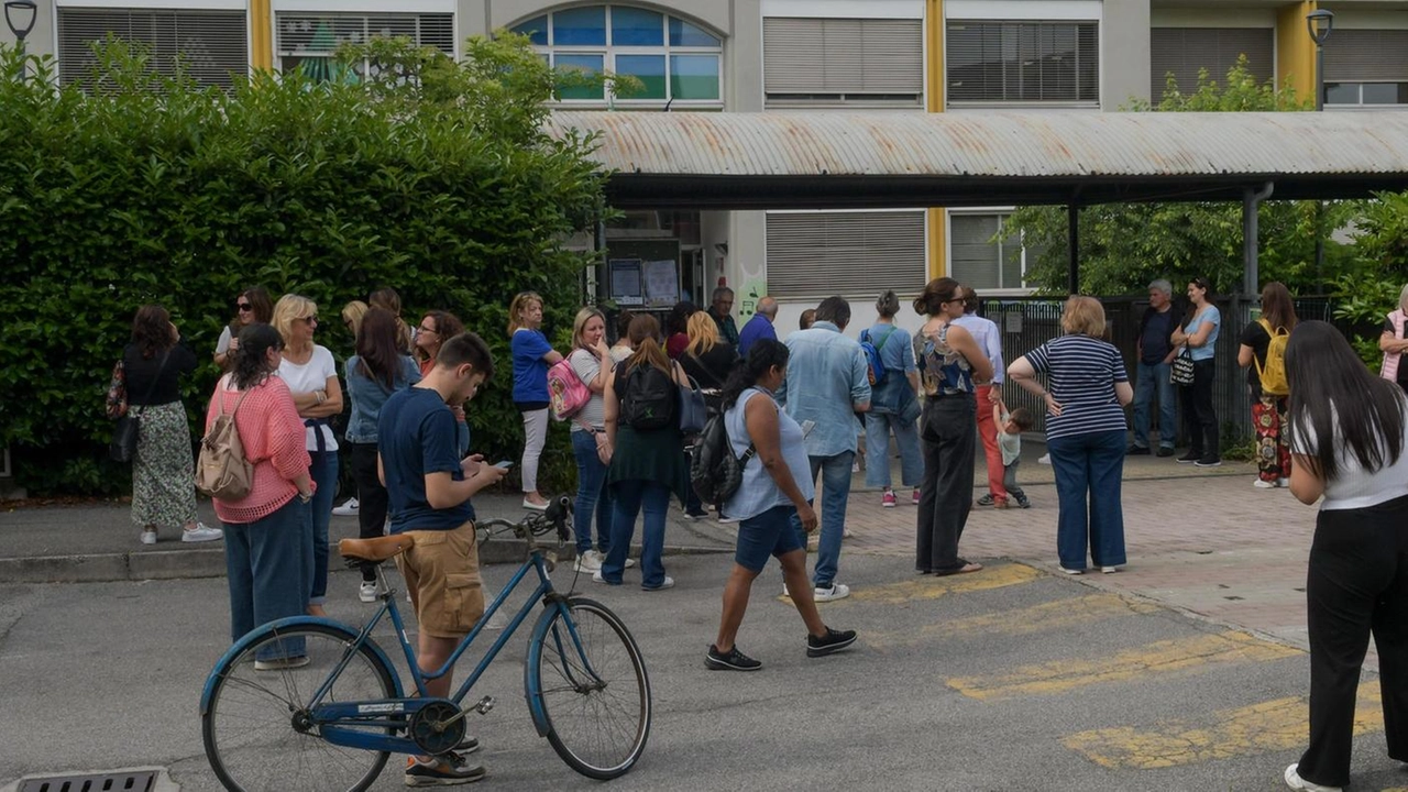 Nuovo campus scuole in via Santi, a iter iniziato ormai da oltre quattro anni c’è un operatore privato interessato... Nuovo campus scuole in via Santi, a iter iniziato ormai da oltre quattro anni c’è un operatore privato interessato...