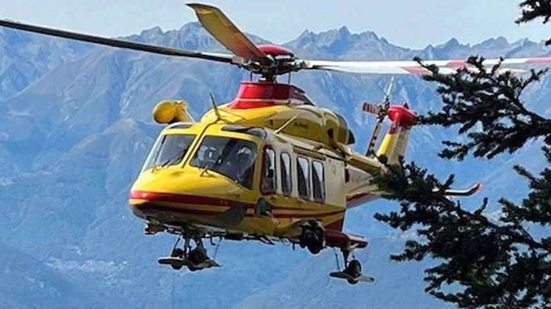 Per cercare il 55enne si è alzato in volo anche l’elicottero Per cercare il 55enne si è alzato in volo anche l’elicottero