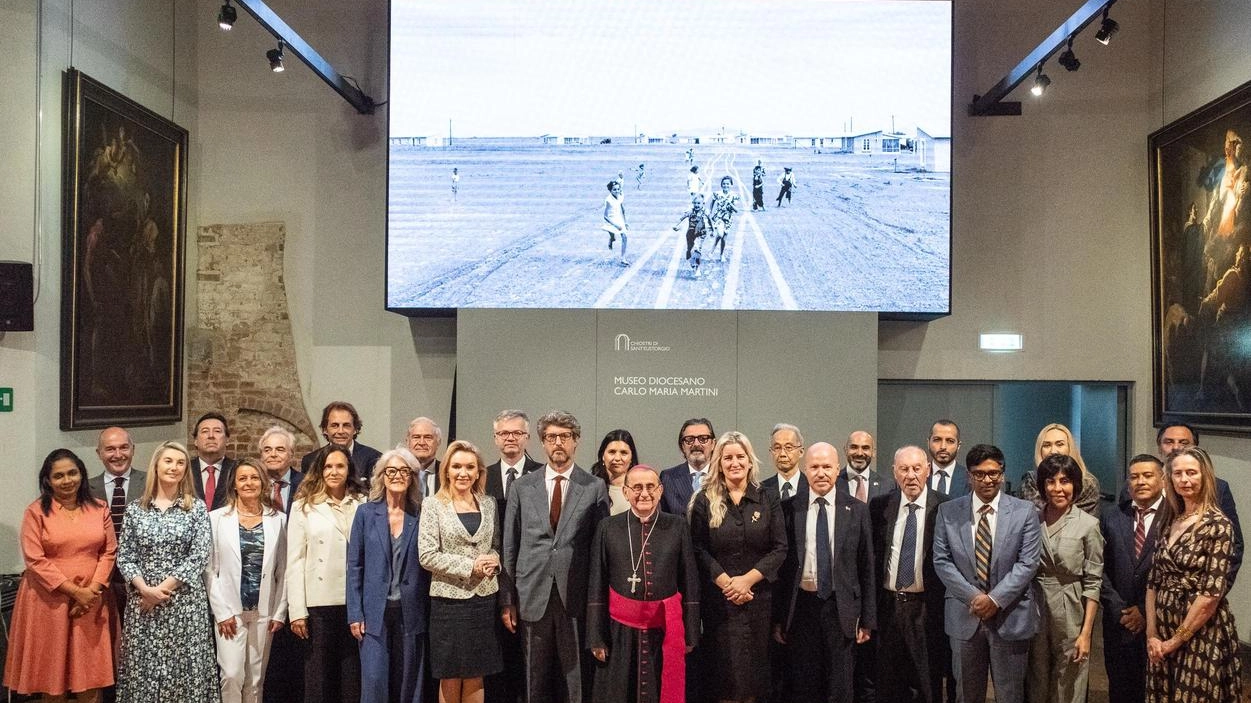 L’arcivescovo Mario Delpini ha incontrato per la prima volta tutti i consoli della città per “Abitare Milano: crocevia di culture, popoli e nazioni» L’arcivescovo Mario Delpini ha incontrato per la prima volta tutti i consoli della città per “Abitare Milano: crocevia di culture, popoli e nazioni»