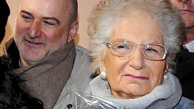 Liliana Segre. Dietro di lei, il figlio Luciano Belli Paci Liliana Segre. Dietro di lei, il figlio Luciano Belli Paci