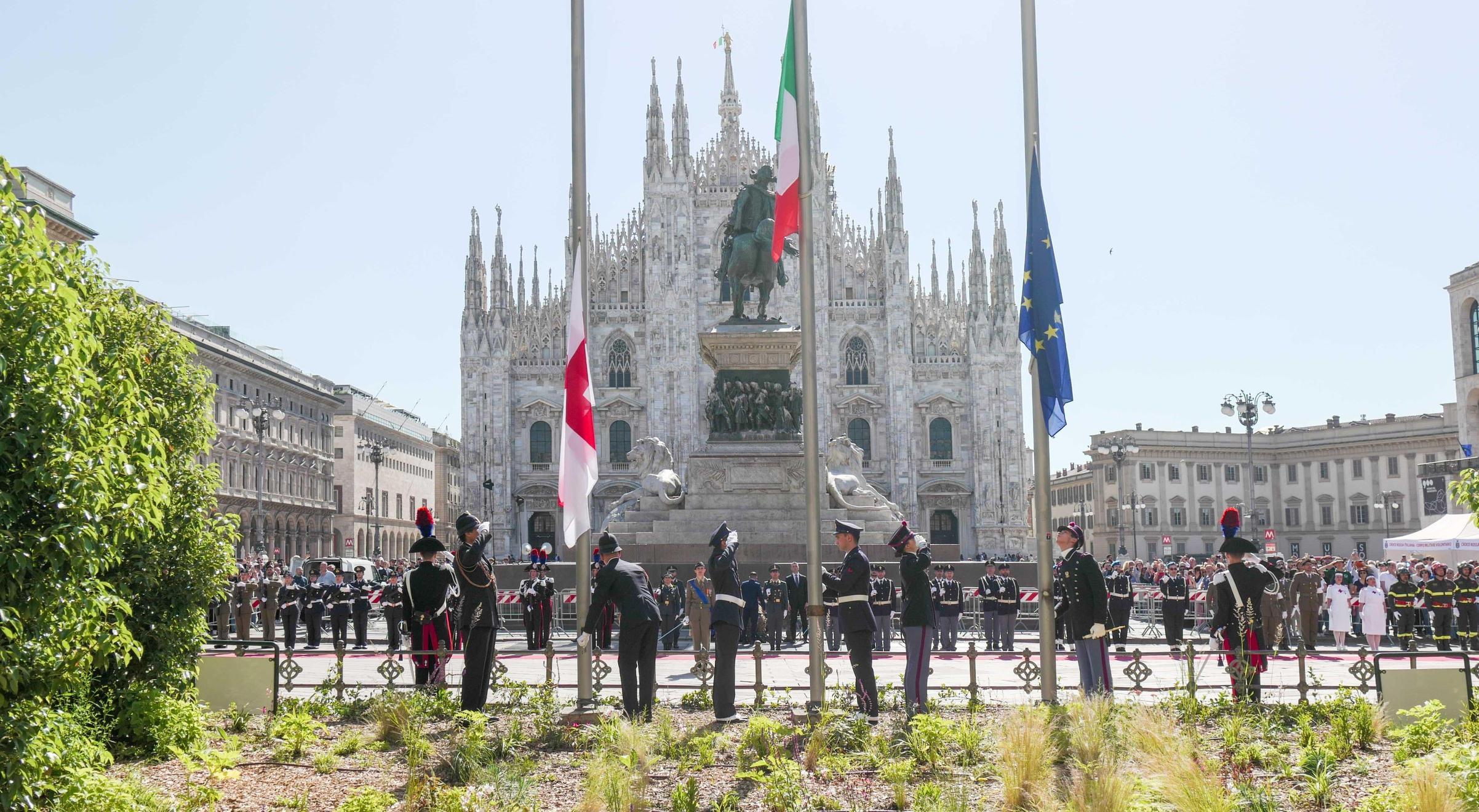 festa della repubblica a milano sala in piazza duomo bene il richiamo di mattarella si sta perdendo il senso di responsabilità di ognuno