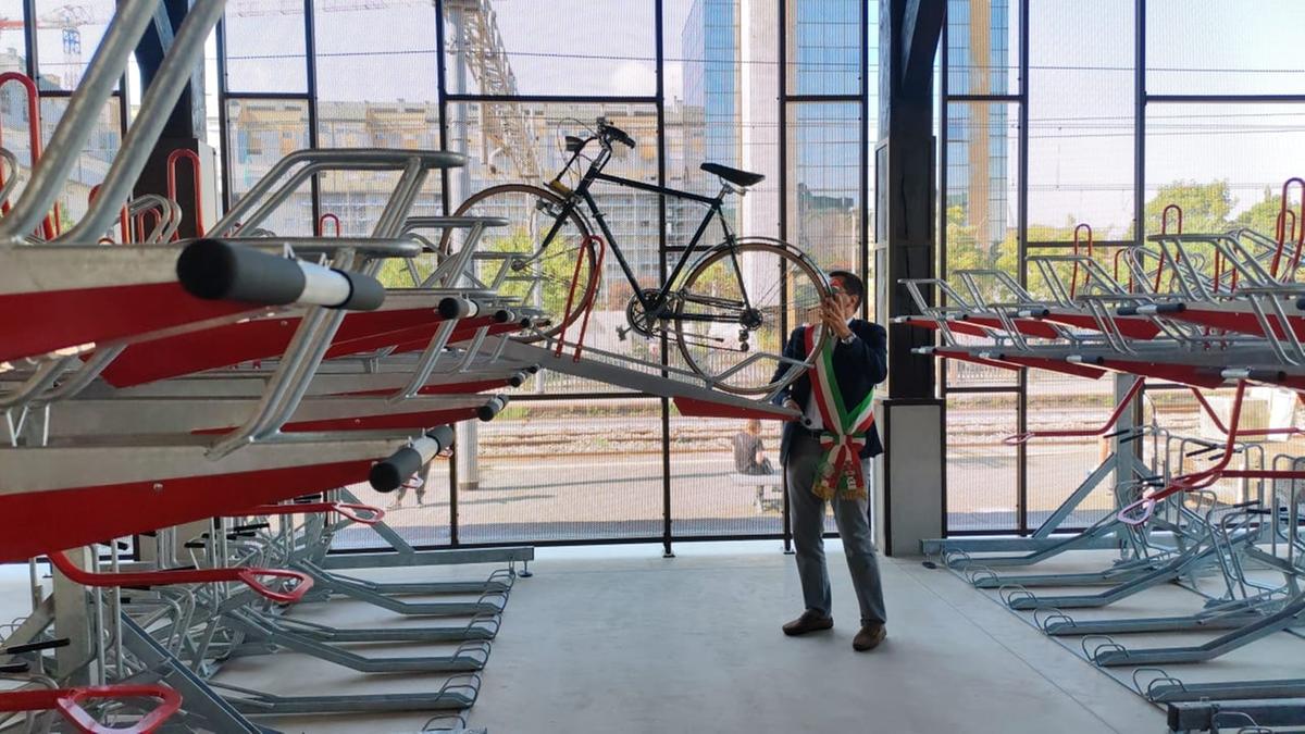 Bicistazione, ci siamo: cento posti a disposizione dei pendolari su due ruote