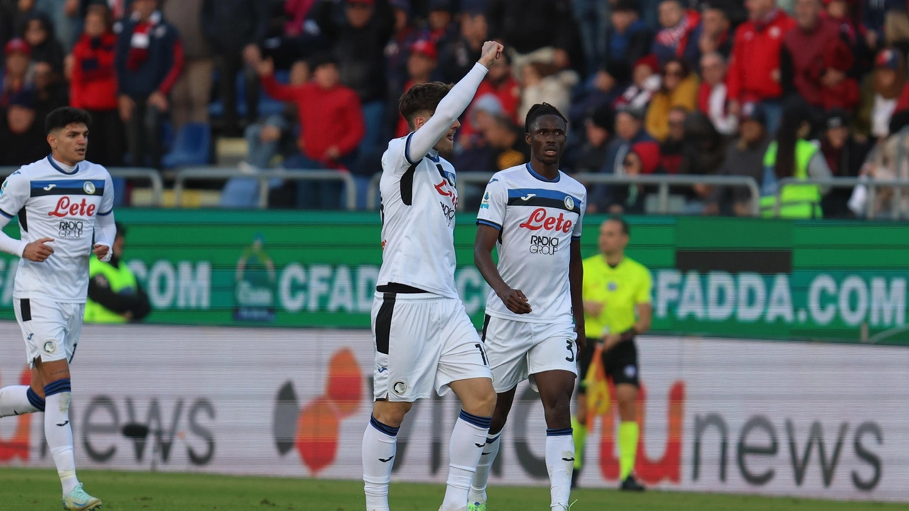 Nicolò Zaniolo festeggia la rete contro il Cagliari