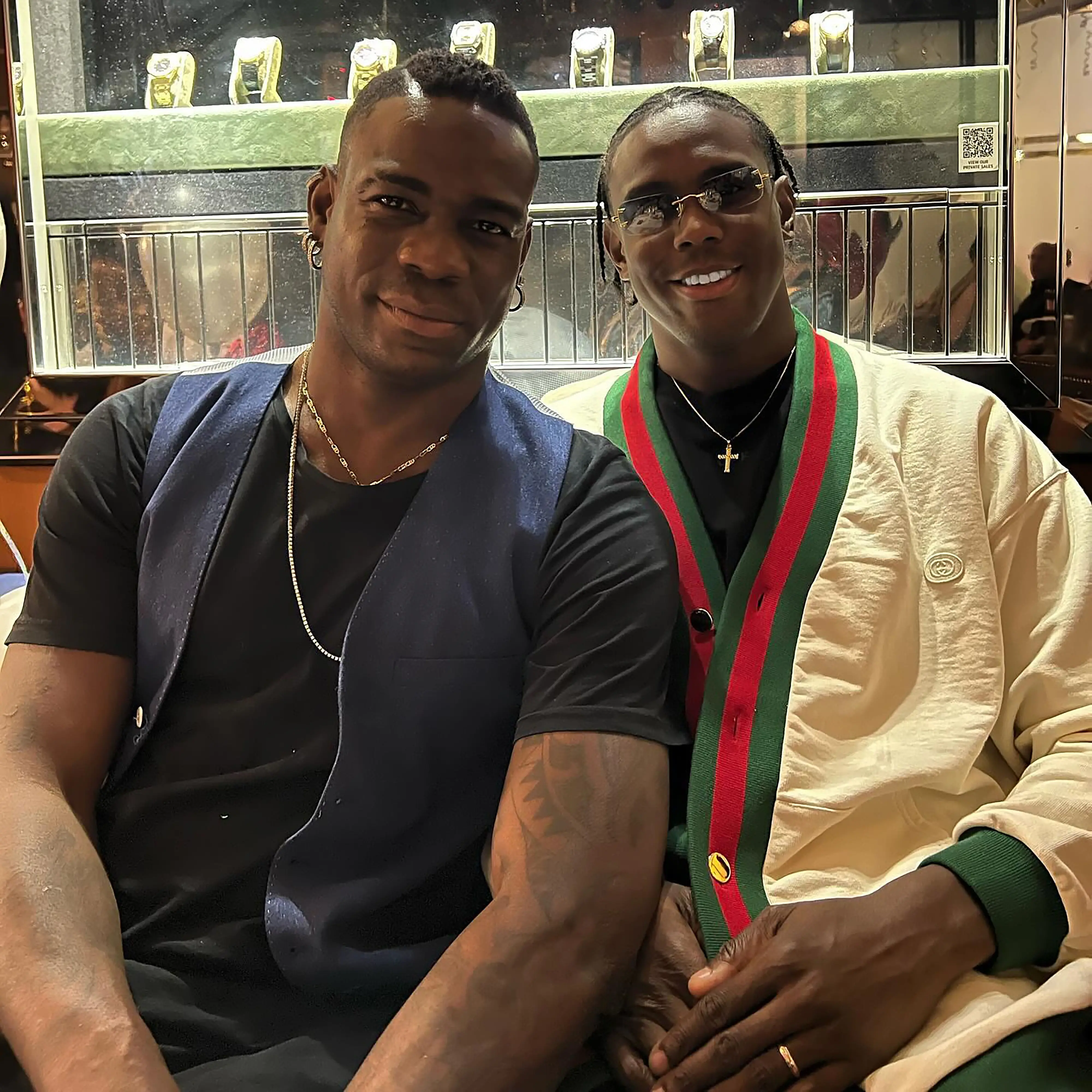 Calcio, lo sfogo del fratello di Balotelli contro il Pavia: “Chiesero a Mario di fare da sponsor, lui rifiutò. E fu la mia fine”