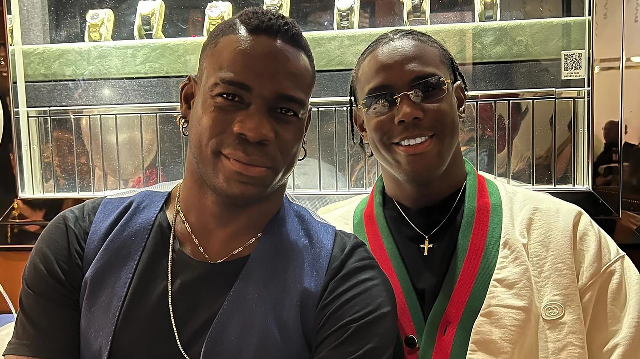 Calcio, lo sfogo del fratello di Balotelli contro il Pavia: “Chiesero a Mario di fare da sponsor, lui rifiutò. E fu la mia fine”