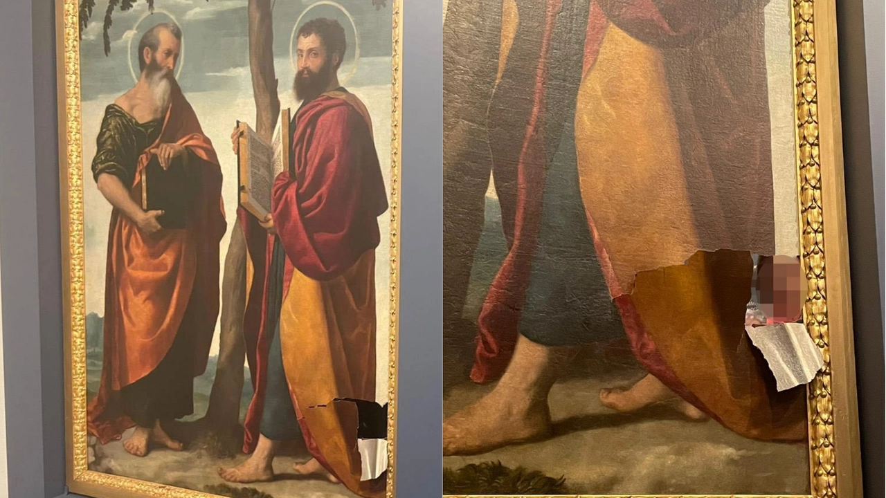 Brescia, lo ‘Stendardo dei Disciplini’ del Moretto’ strappato durante la mostra al Museo Santa Giulia Brescia, lo ‘Stendardo dei Disciplini’ del Moretto’ strappato durante la mostra al Museo Santa Giulia