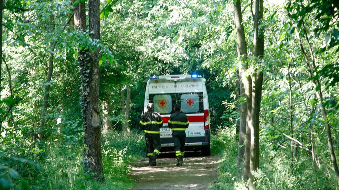 La triste domenica in via Gorki : "Vicini alla famiglia, è distrutta" La triste domenica in via Gorki : "Vicini alla famiglia, è distrutta"
