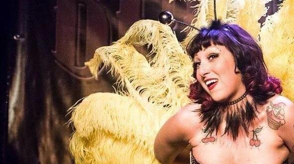 Dal burlesque alla commedia per far divertire Dal burlesque alla commedia per far divertire