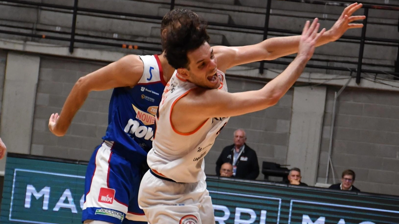 Anche il fanalino di coda Virtus Ragusa (solo tre vittorie prima della trasferta brianzola di sabato) banchetta al PalaFitLine per... Anche il fanalino di coda Virtus Ragusa (solo tre vittorie prima della trasferta brianzola di sabato) banchetta al PalaFitLine per...