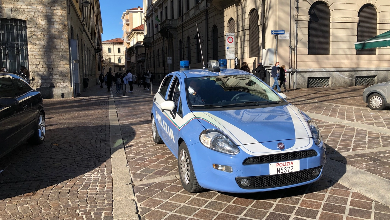 L'intervento della polizia (foto di repertorio) L'intervento della polizia (foto di repertorio)