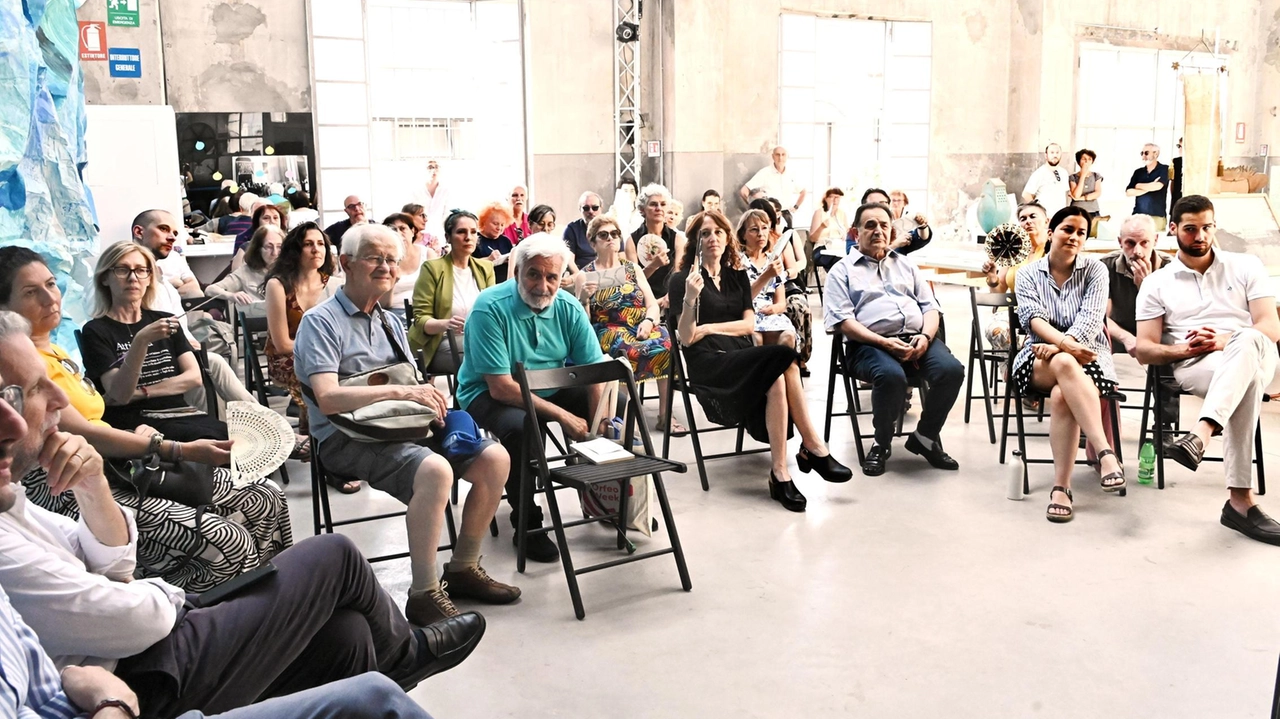 Alcuni dei presenti agli Stati Generali promossi nello Spazio 21 di via San Fereolo Alcuni dei presenti agli Stati Generali promossi nello Spazio 21 di via San Fereolo