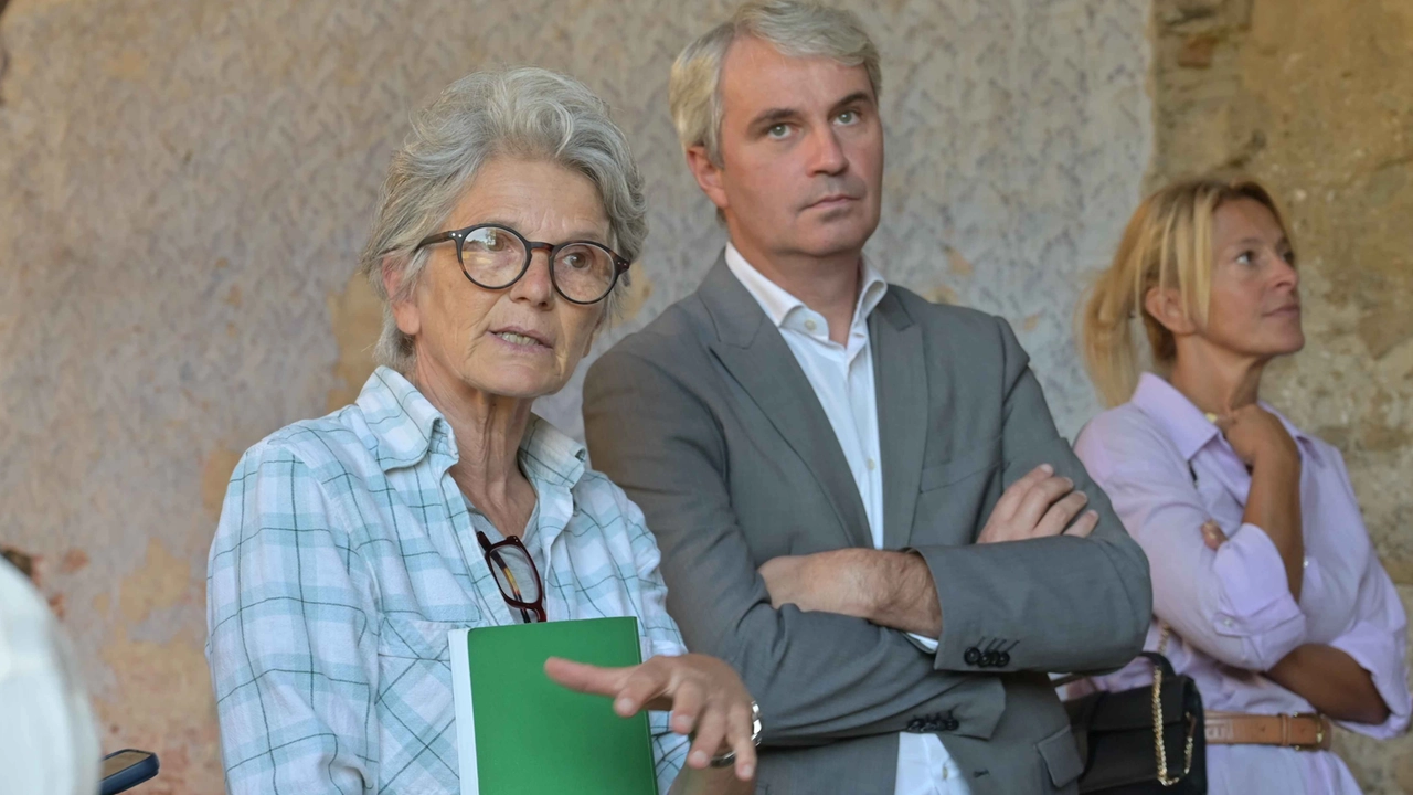La restauratrice Rossella Bernasconi con il sindaco di Varese, Davide Galimberti La restauratrice Rossella Bernasconi con il sindaco di Varese, Davide Galimberti