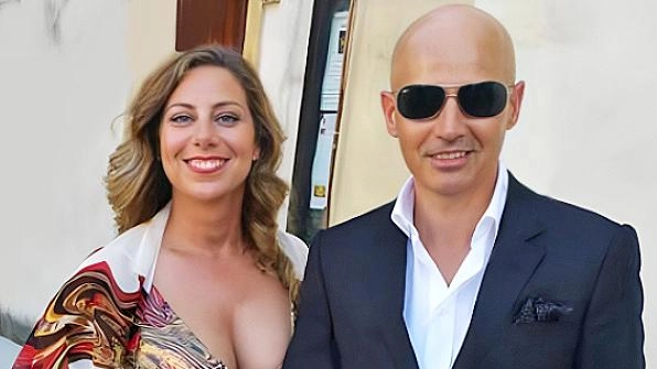 Ancora adesso non riesce a capire come mai "quella sera mio marito non si è difeso". La voce a tratti...