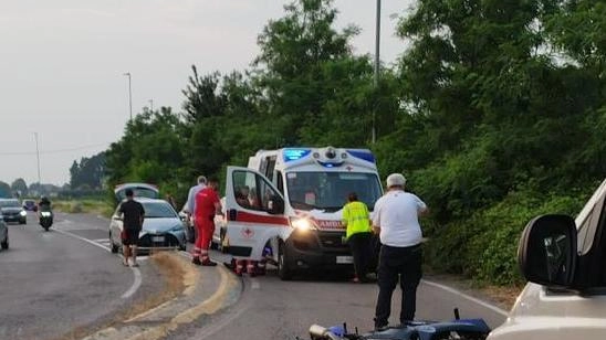 Tragica caduta da moto sulla Vigentina, morto giovane centauro. L’incidente è successo ieri sera poco dopo le 20 sulla Sp205... Tragica caduta da moto sulla Vigentina, morto giovane centauro. L’incidente è successo ieri sera poco dopo le 20 sulla Sp205...