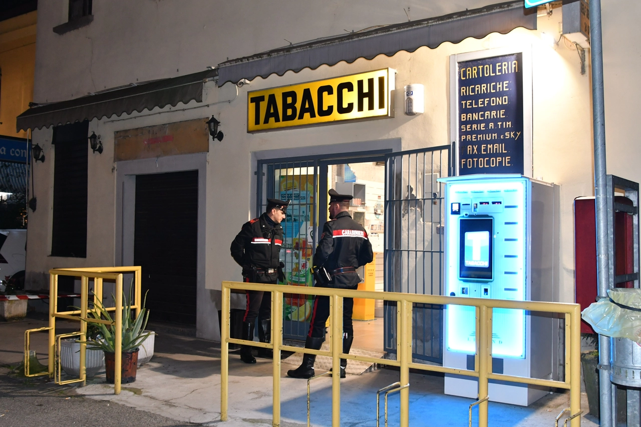 belgioioso - pavia - sparatoria tabaccaio ferito al piede carabinieri - foto torres