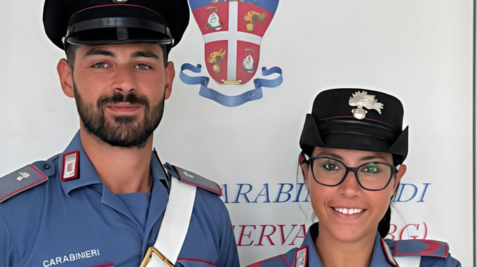 Un cagnolino meticcio di piccola taglia è stato salvato dai carabinieri a Capriate San Gervasio, disorientato e in pericolo di essere investito. È stato portato in caserma per mangiare e bere, in attesa di identificare il proprietario. Chi lo riconosce è invitato a contattare i carabinieri locali. Un cagnolino meticcio di piccola taglia è stato salvato dai carabinieri a Capriate San Gervasio, disorientato e in pericolo di essere investito. È stato portato in caserma per mangiare e bere, in attesa di identificare il proprietario. Chi lo riconosce è invitato a contattare i carabinieri locali.
