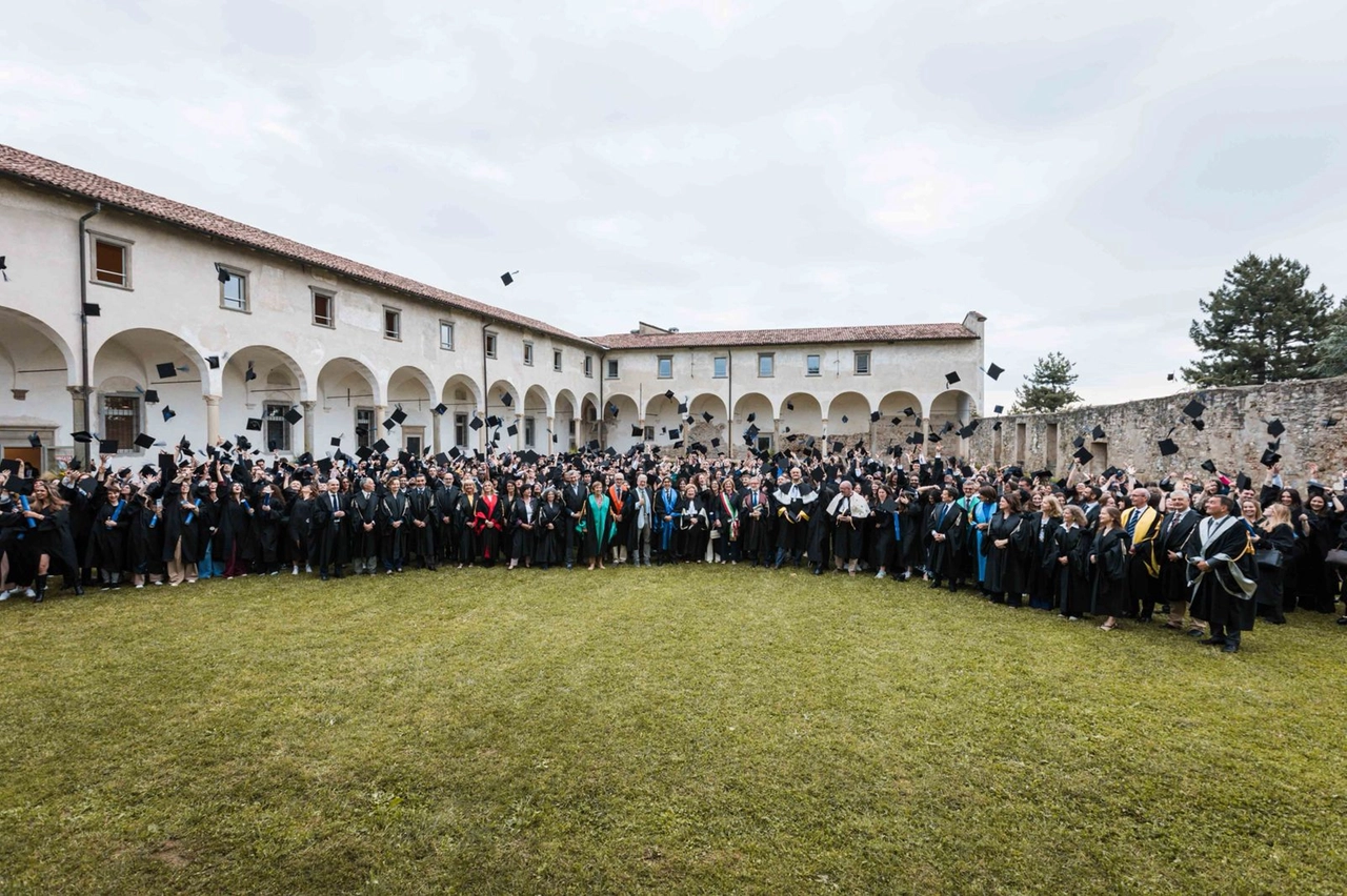 Lancio del tocco nel Chiostro Maggiore di Sant'Agostino